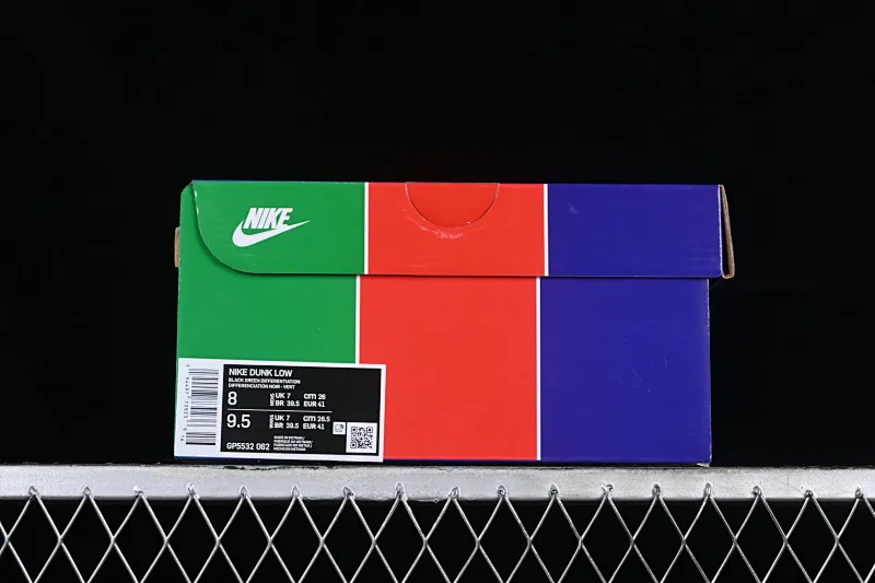 All Categories Nk SB Dunk Series Nk SB Dunk Low Low-top sneakers The Powerpuff Girls x Nk Dunk SB Low Powerpuff Girls joint black and green SB low-top casual sneakers GP5532-062